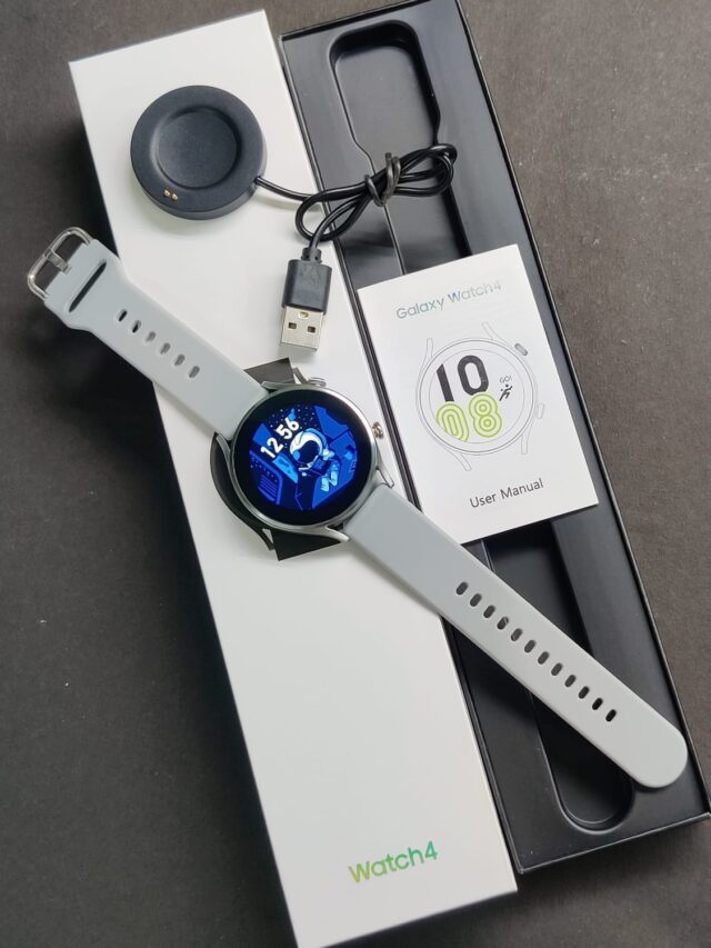 SAMSUNG Watch 4: 44mm Super AMOLED, LTE Calling smartwatch.